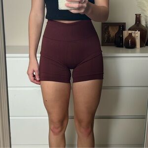 ATHLETIC WORKOUT SHORTS (size: women’s small)